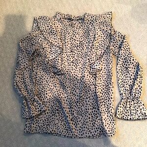 Super cute cheetah print shirt